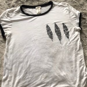 adorable feather design white tee